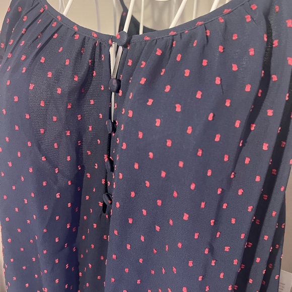 Eclair NEW Clip Dot Button Up Front Sleeveless Blouse Ruffle Hem Navy/Red Sz 3X - Picture 3 of 5